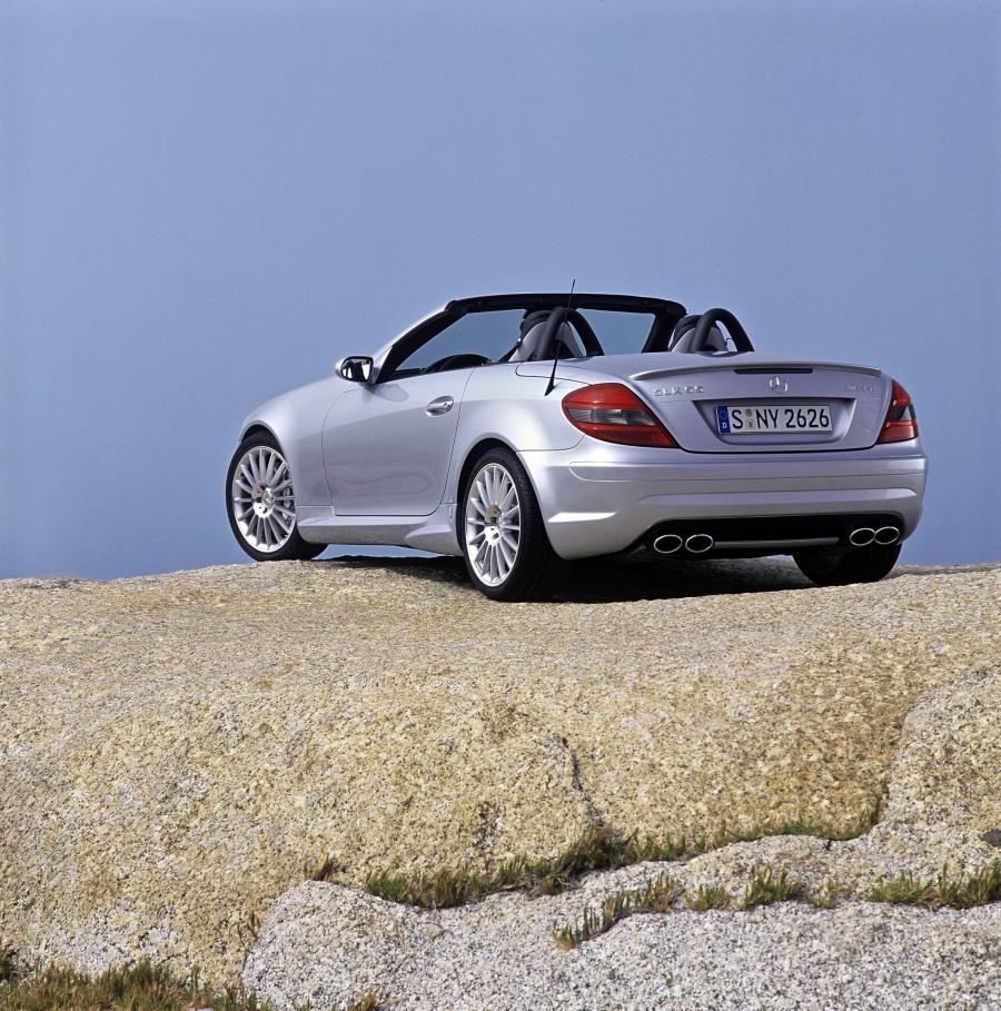  Mercedes-Benz SLK55 AMG 2005 года  (фото 54 из 96)